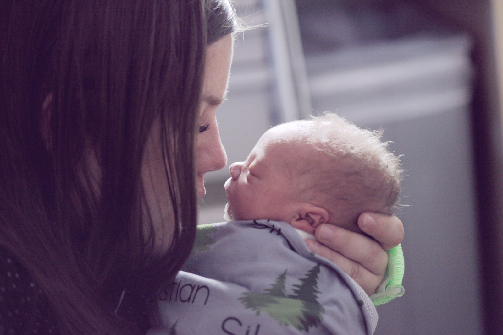 Recognizing the Symptoms of Neonatal Intraventricular Hemorrhage