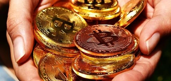 البتكوين: فهم العملة الرقمية الرائدة