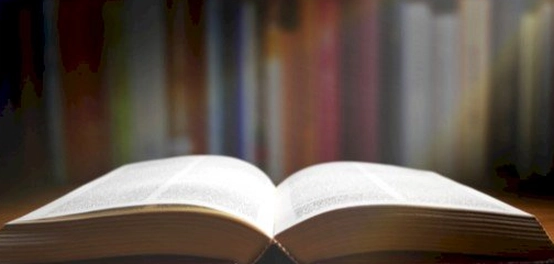 قصائد قوية في الأدب العربي