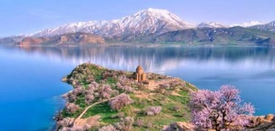 بحيرة سيفان &#8211; جوهرة أرمينيا