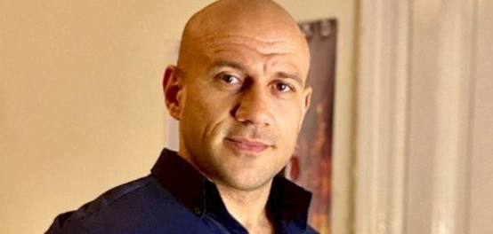 أحمد مكي: ممثل، مغني، ومخرج