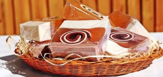 أفضل أنواع الصابون للبشرة الدهنية