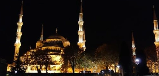 أحاديث عن ليلة القدر: فضلها وأوقاتها