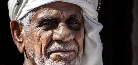 أحاديث نبوية عن بر الوالدين