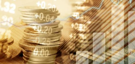 الفرق بين المدرسة الكلاسيكية والنيوكلاسيكية في الاقتصاد