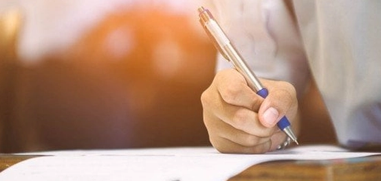 الفرق بين المبني والمعرب من الأفعال