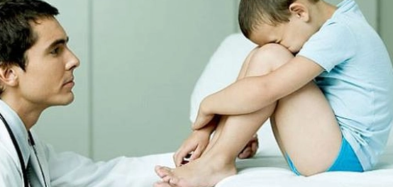 دليلك الشامل لفهم وعلاج سلس البول عند الأطفال