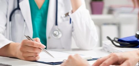 ألم وحرقان المهبل: الأسباب، الأعراض، والعلاج