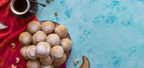 أحاديث نبوية عن عيد الفطر: الفرح، صلة الرحم، والأحكام