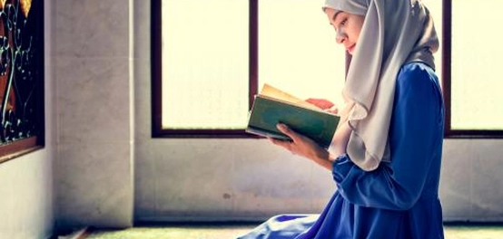 أنوثة المرأة المسلمة: بين الزينة والأخلاق