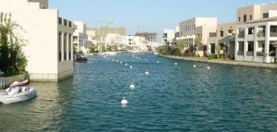 اكتشاف جزر أمواج: لؤلؤة البحرين الساحرة