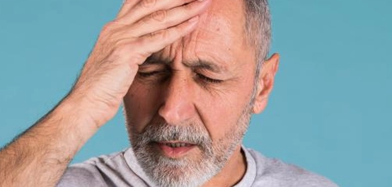 أسباب وخز فروة الرأس وطرق علاجه