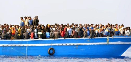 دوافع الهجرة غير النظامية: أسبابها، سبل مواجهتها، وأبعادها