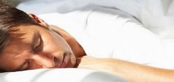 أسباب النوم العميق وطرق علاجه