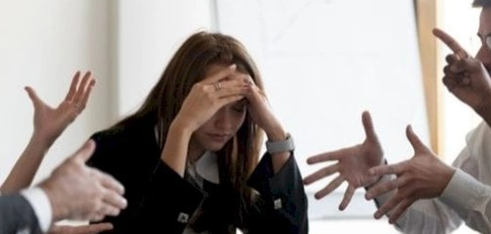 أسباب الخلافات في أماكن العمل