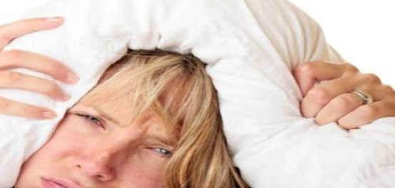 صعوبات النوم: الأسباب، الأنواع، والعلاجات