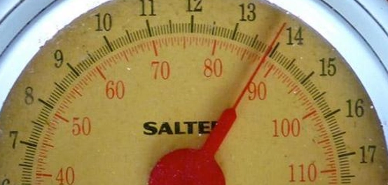 أسباب زيادة الوزن السريعة: دليل شامل