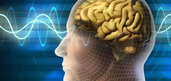 الشحنات الكهربائية الزائدة في الجسم: الأسباب، الأعراض، وسبل الوقاية