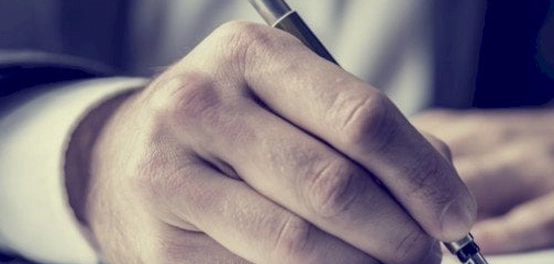كتابة رسائل اعتذار رسمية عن الغياب عن العمل