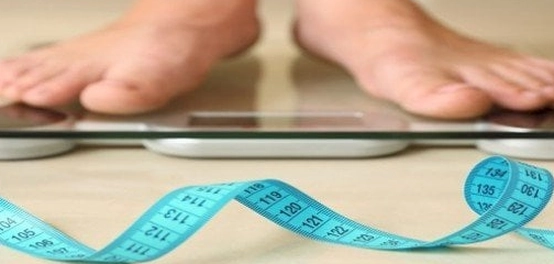 صيام الماء فقط: فوائد، أضرار، وبدائل صحية