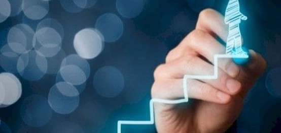 تعزيز أداء الموظفين: دور إدارة الموارد البشرية المحوري