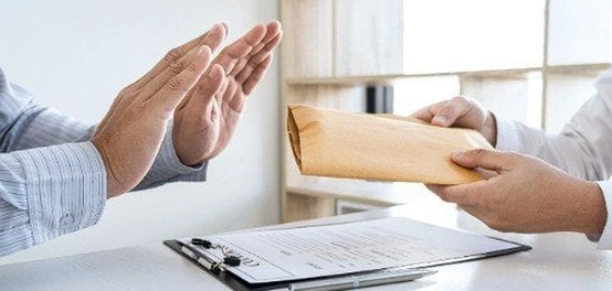 أخلاقيات العمل وسلاحها الفعّال في محاربة الفساد