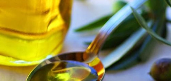 زيت الزيتون ودوره في صحة الكبد