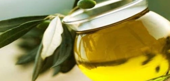 فوائد زيت الزيتون للجسم والبشرة