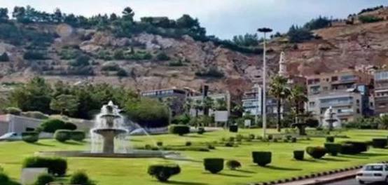 عاصمة الياسمين: رحلة عبر دمشق التاريخية
