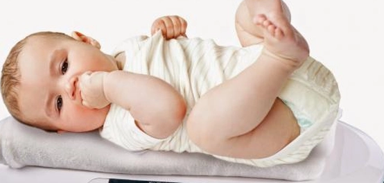 أسباب انخفاض وزن الرضيع