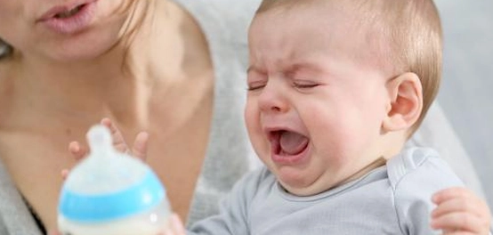 علاج مشاكل الهضم لدى الأطفال: أسباب، أعراض، وطرق الوقاية