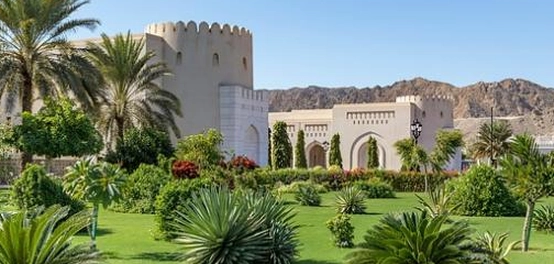 مدن عُمان الرائعة: رحلة عبر التاريخ والثقافة