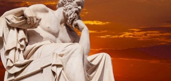 فلسفة سقراط وأصل الوجود