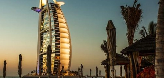 عواصم عالمية ساحرة: باريس، لندن، ودبي