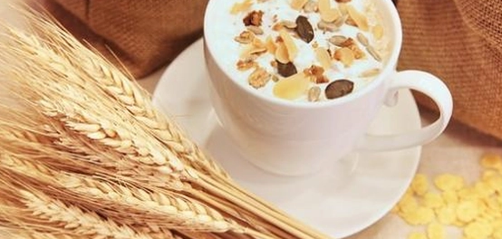 تعزيز الشفاء بعد الولادة القيصرية: دليل غذائي شامل