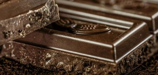 أطعمة تعزز المزاج وتُعلي الروح