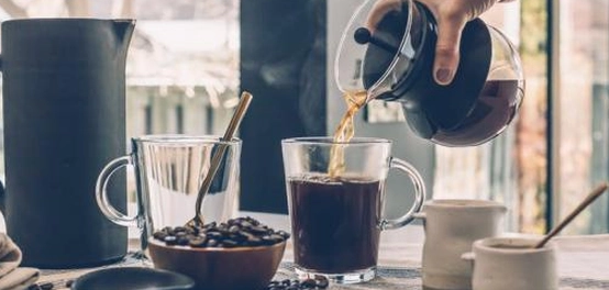 الآثار الجانبية المحتملة لتناول القهوة يوميًا
