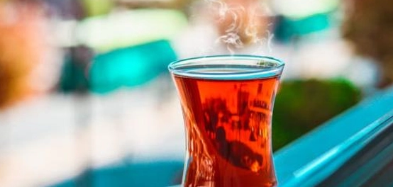 سلبيات شرب الشاي بعد الوجبات