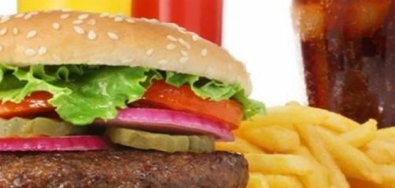 مخاطر الطعام السريع على الصحة
