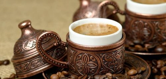 القهوة التركية: فوائدها وأضرارها المحتملة