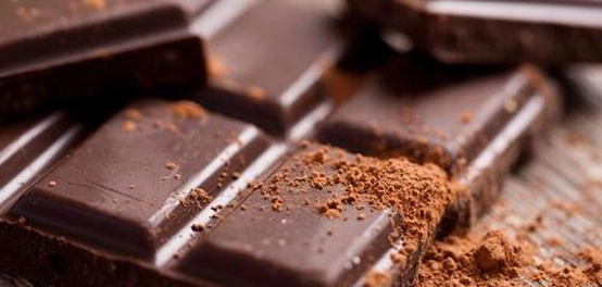 سلبيات الشوكولاتة وفوائدها المحتملة