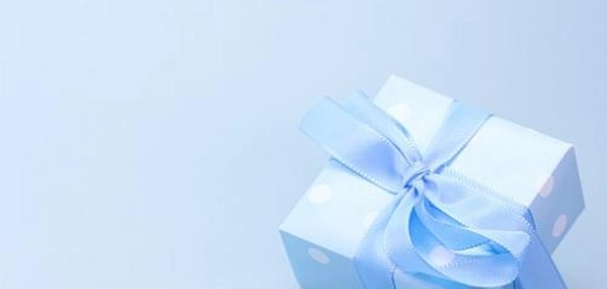 أفكار رائعة لاختيار هدايا أنيقة للرجال