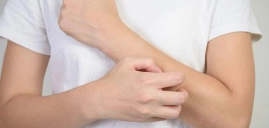 أفضل العلاجات المنزلية والطبية للسعال