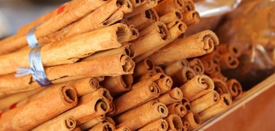 أعشاب طبيعية لتنظيم الدورة الشهرية