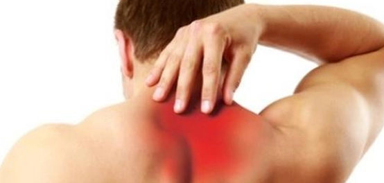 علامات نقص فيتامين د عند البالغين وكبار السن