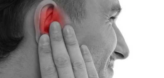 مشكلات ضغط الأذن الوسطى: الأسباب، الأعراض، والعلاج