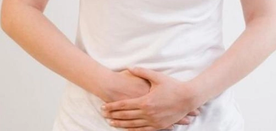 متلازمة تكيس المبايض وارتفاع هرمون الحليب: الأعراض، الأسباب، والعلاج