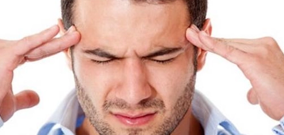 آلام الرأس العنقودية: الأعراض، الأسباب، والعلاج
