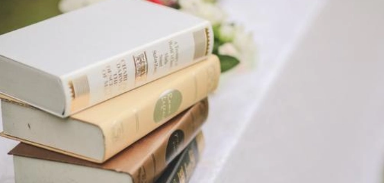 حِكمٌ وأقوال سقراط: عبقريّة الفيلسوف الأثيني