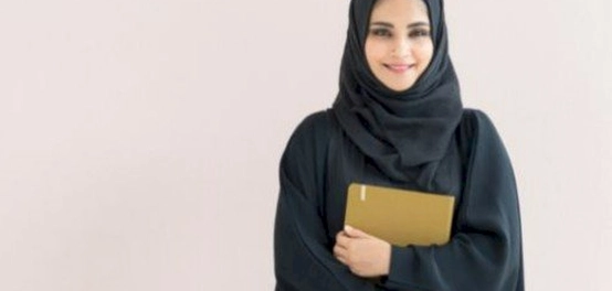 المرأة في الإسلام: آيات قرآنية وأحاديث نبوية شريفة